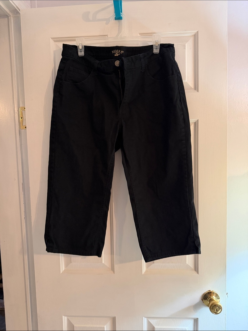 Riders by Lee Black Capris